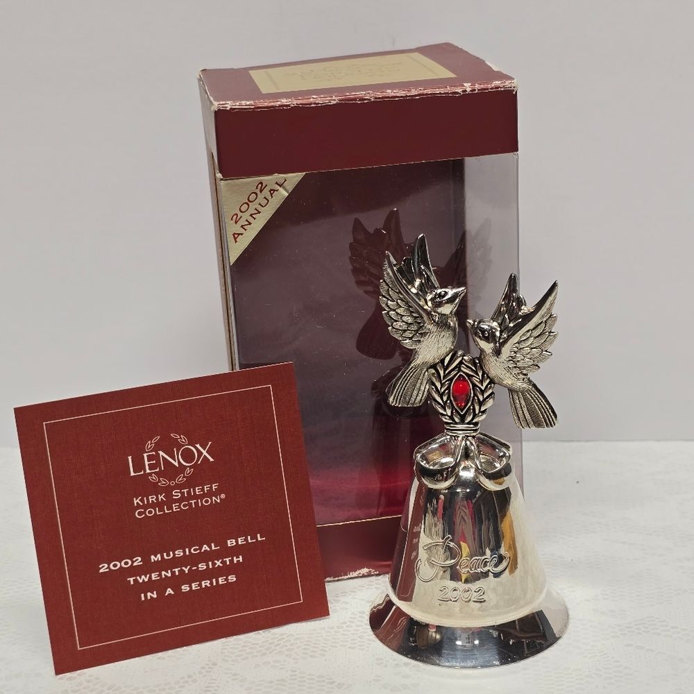 Lenox Silver Plated Doves Christmas Bell By Kirk Stieff Music Box Peace 2002